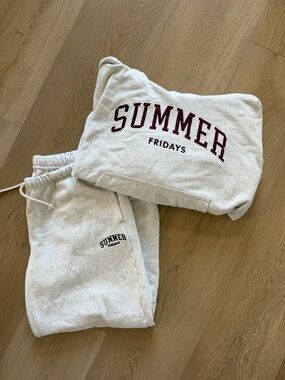 Gap x Summer Fridays Heavyweight Heather Gray Sweatshirt & Joggers Set